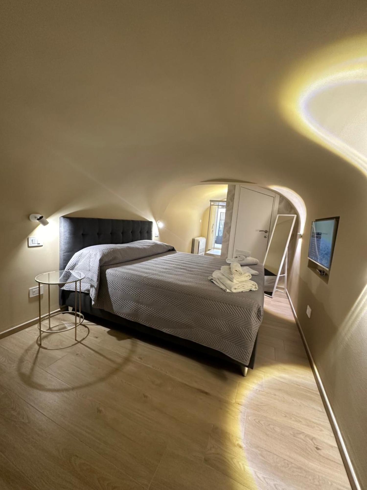 Апартаменты Beata Elia Loft Бари Экстерьер фото